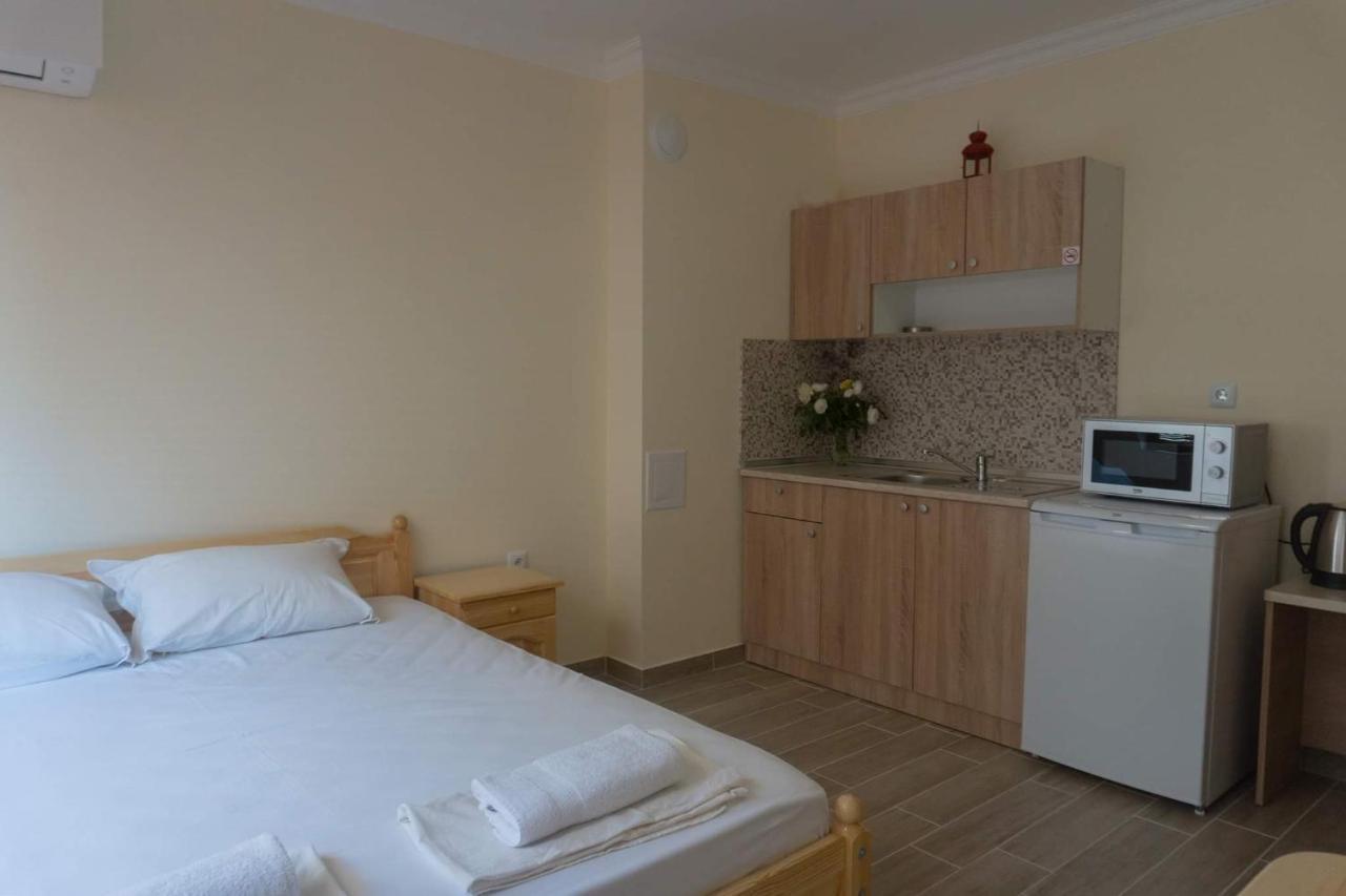 Rent Apartments Martin Beach Pomorie Exteriör bild